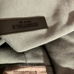 Fear of God Essential Relaxed ‘Sycamore’ hoodie